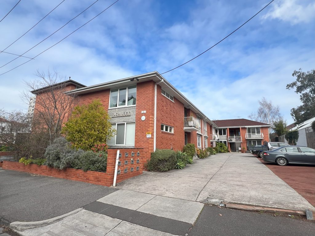 12/12 Brennand Street