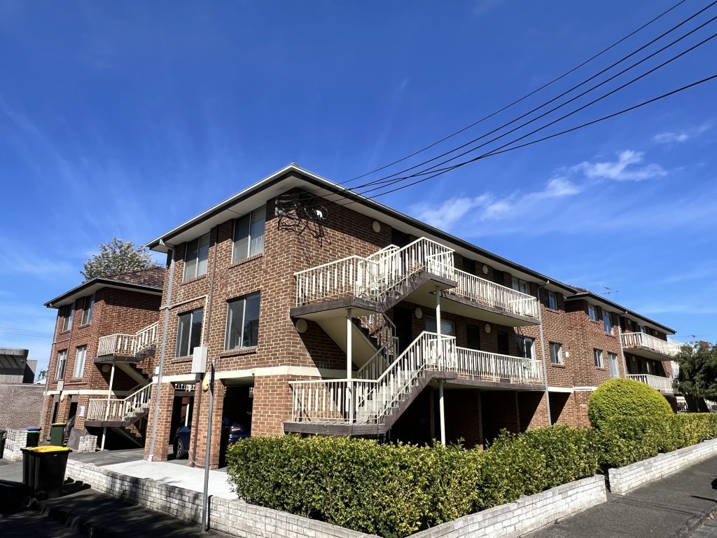 1/57 Caroline Street