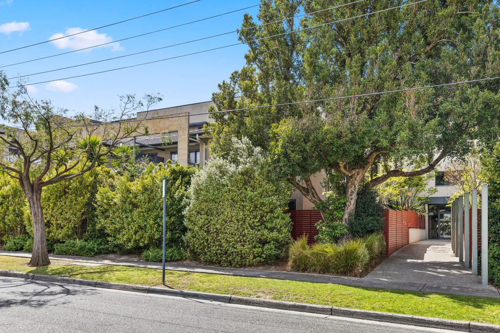 214/1 Frank Street