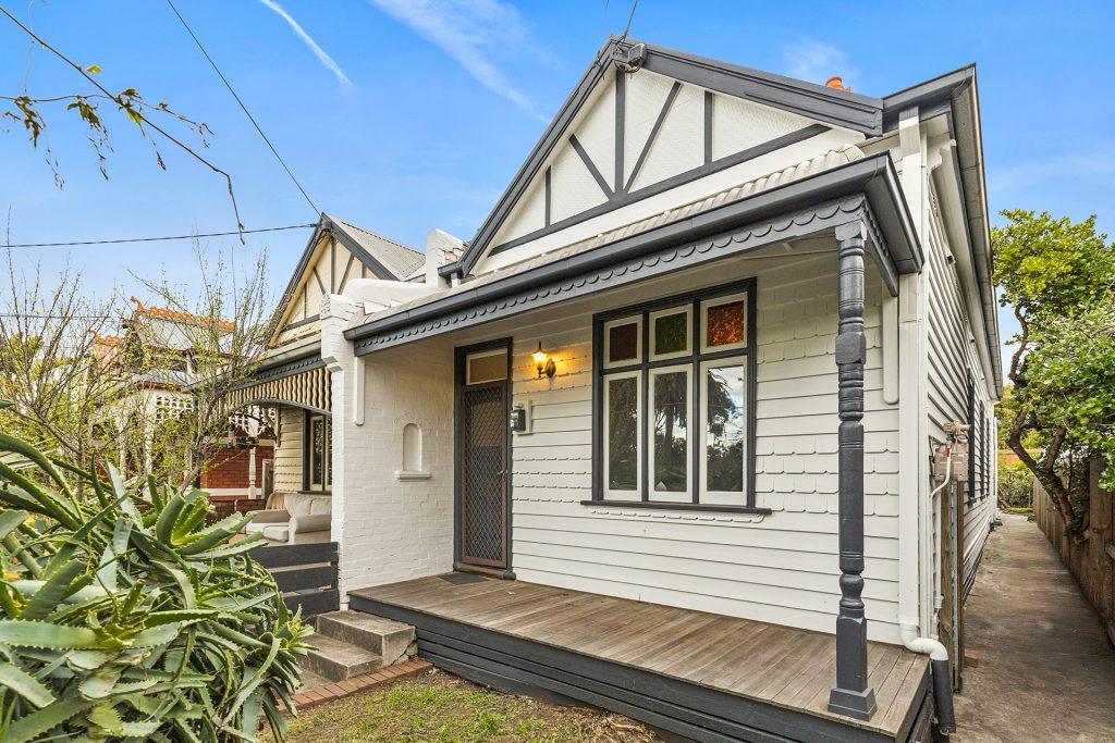 87 Arthurton Road