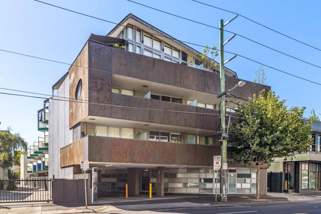 203/182 Barkly Street
