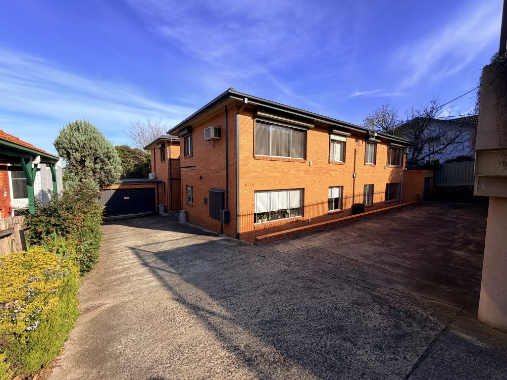 1/204 Clarke Street